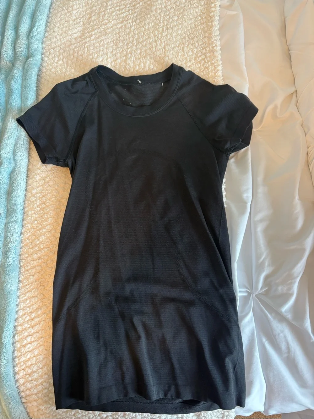 lululemon athletica Black Short Sleeve swiftly tech 4 inch long